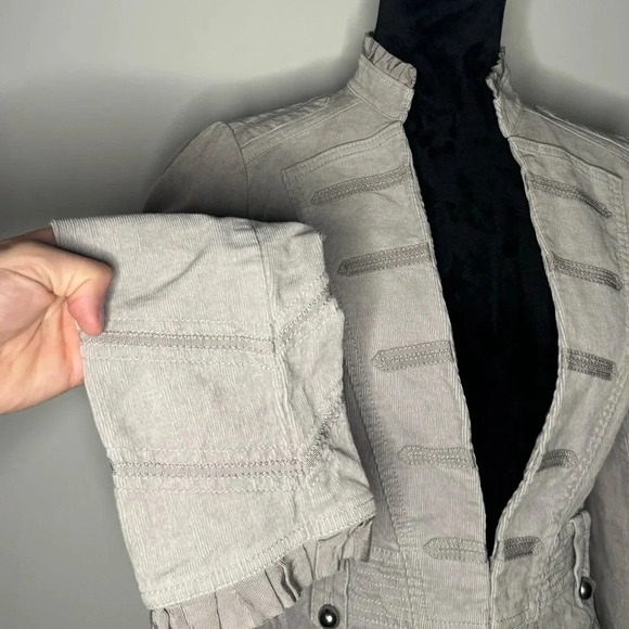 NWOT White house black market Grey Utility
Blazer Jacket size 4 - Picture 11 of 16